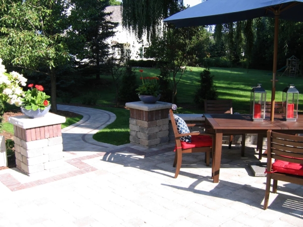 mequon hardscaping projects stone retaining walls fieldstone